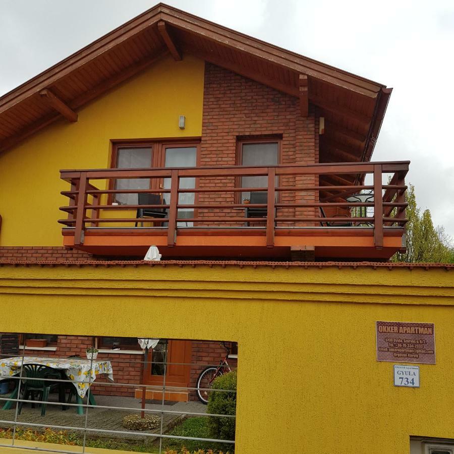 Okker Apartman Gyula Eksteriør billede
